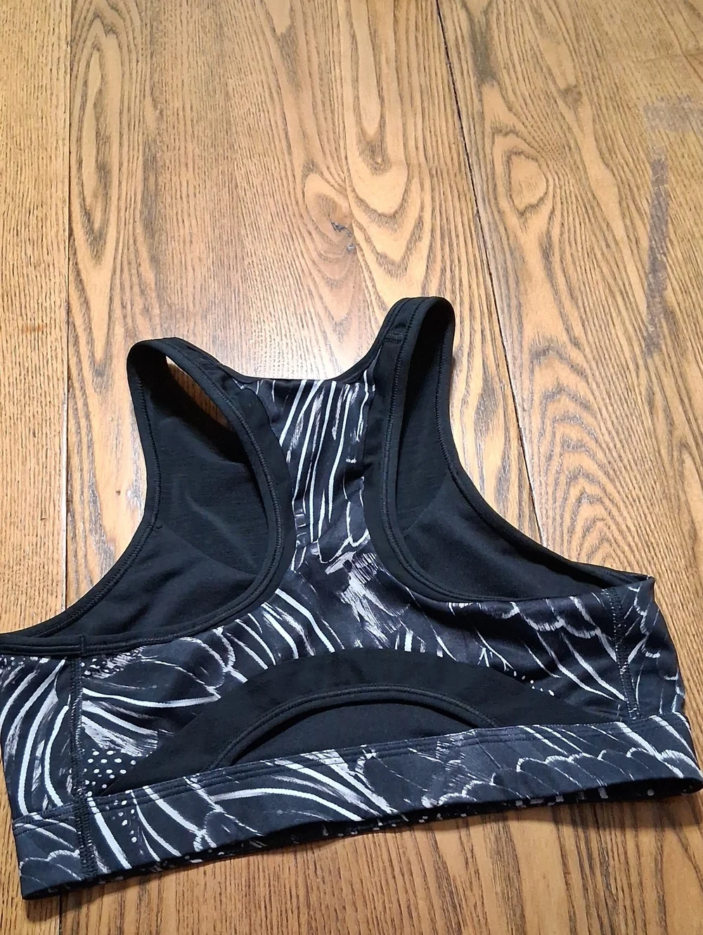 NIKE SPORTS BRA WOMENS MEDIUM Preowned BLACK WHITE Used Sports Exercise DRI FIT
